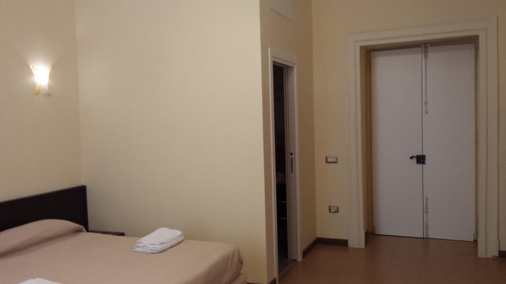 Bed and Breakfast Duomo 89 Neapol Pokoj fotografie